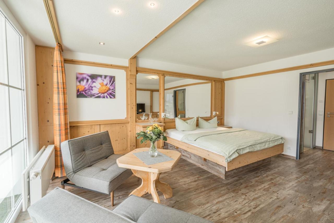 Wohlfuehlhotel Frohsinn フィッシェン エクステリア 写真