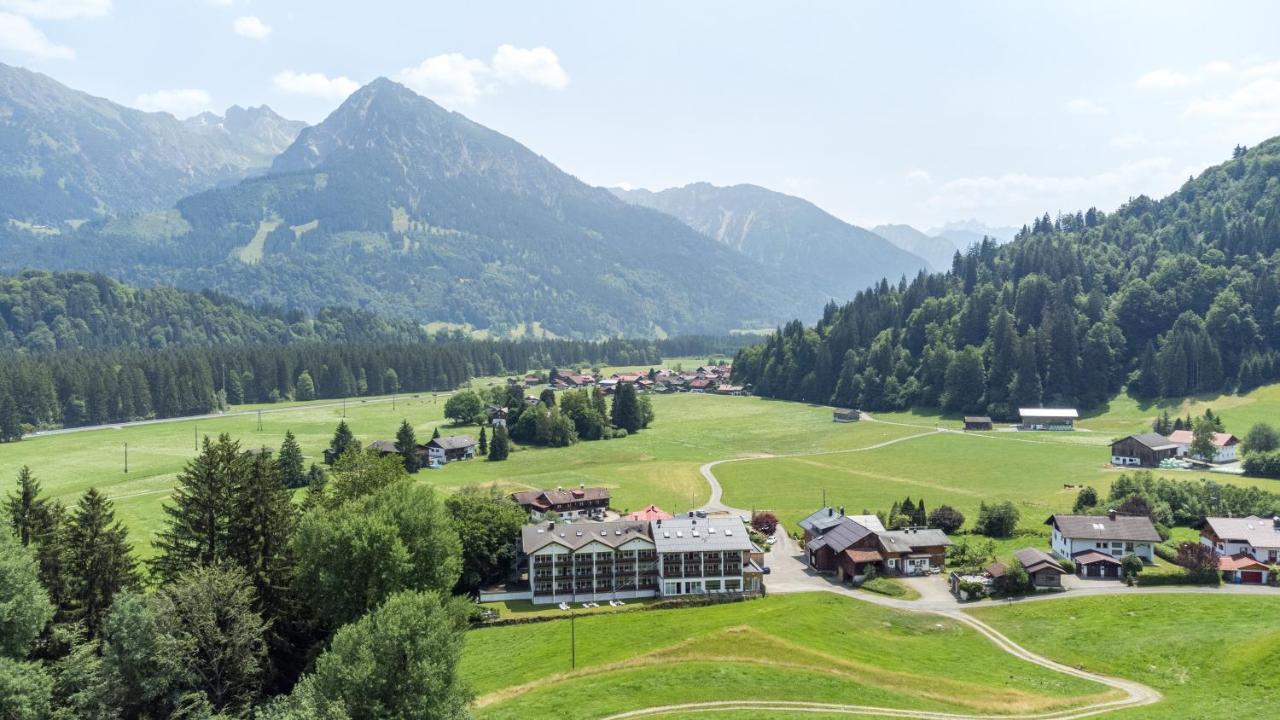 Wohlfuehlhotel Frohsinn フィッシェン エクステリア 写真